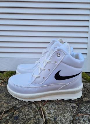 Дутики ботинки зимние белые на меху