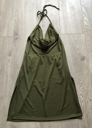 Плаття з відкритою спиною