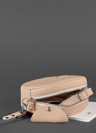 Жіноча шкіряна кругла сумка через плече крос-боді з натуральної шкіри світло-біжева3 фото