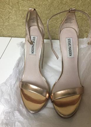 Босоножки steve madden