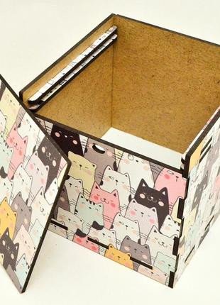 Кольорова подарункова дерев'яна коробка 10х10 см котики привітальна коробочка для подарунок лдвп3 фото