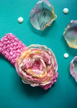 Нежная розовая повязка на голову для девочки hand made2 фото