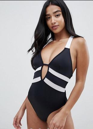 Злитий купальник