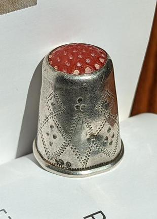 Антикварный серебряный напёрсток серебро 8302 фото