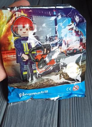 Игровой набор "пожарный с бензопилой" playmobil3 фото