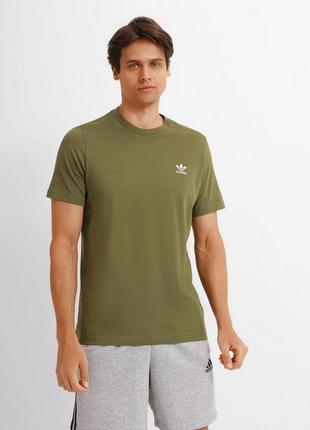 Футболка adidas loungewear adicolor essentials trefoil