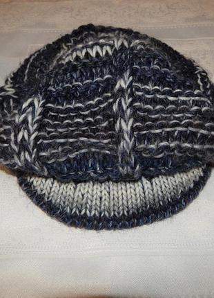 Шерстяная кепка берет