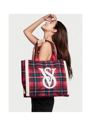 Сумочка виктория сикрет victoria secret