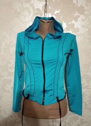 Спортивна кофтинка