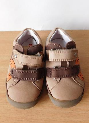 Пінетки, кросівки elefanten 20 р. устілка 12,7 див. шкіра