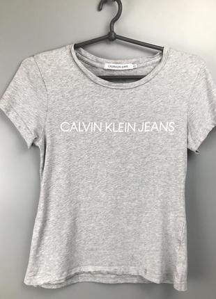 Стильна футболка від calvin klein jeans1 фото