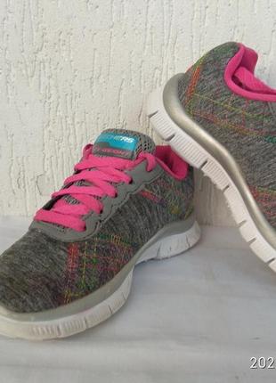 Кроссовки текстильние skechers lite-weight р.26