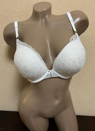 Бюсгальтер з великим пушапом 75d