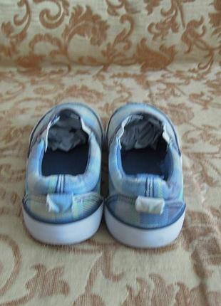 Сліпони h&m 4