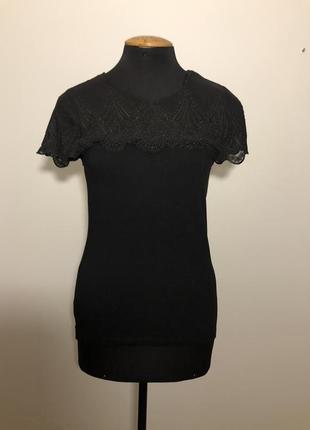 Трикотажна чорна футболка з мереживом h&m