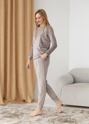 Костюм спорт цвет капучино