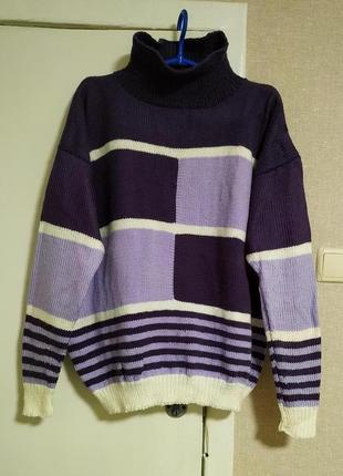 Изумительный свитер оверсайз с высоким воротом и геометричным принтом