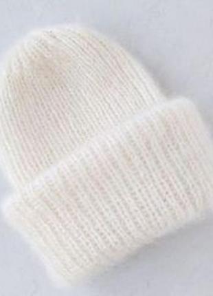 Шапка из ангоровой пряжи