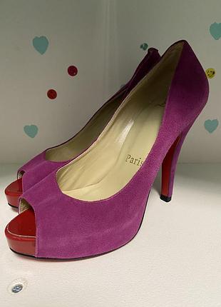 Christian louboutin красивые замшевые туфли