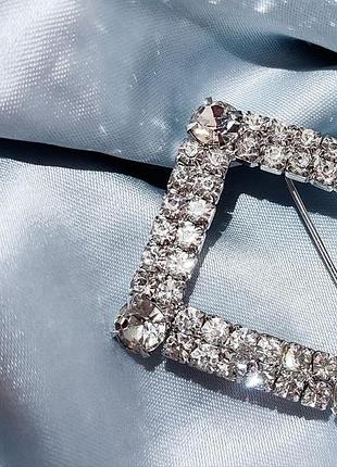 Сверкающая брошь ромб с кристаллами,винтаж