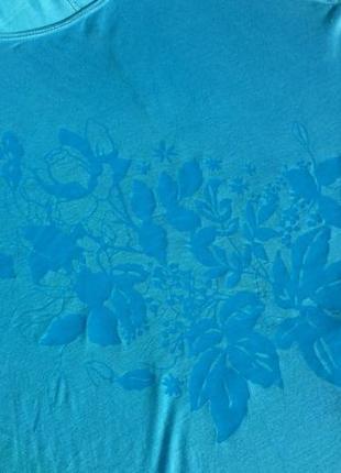 Голубая туника с разноуровневым низом и с рисунком из вискозы.3 фото