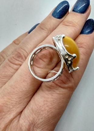 Серебряное кольцо с натуральным янтарем8 фото