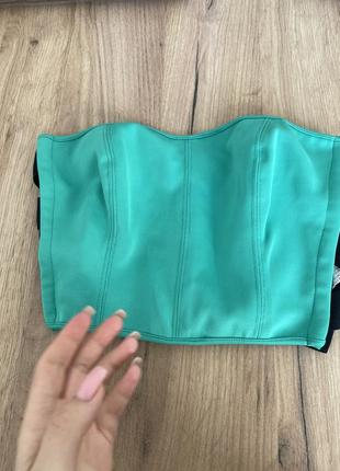 Топ короткий. жіночий топ bershka.