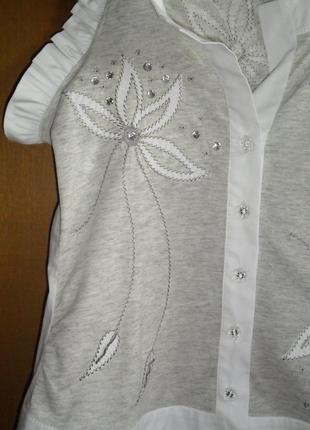 Блузочка біла з сірим3 фото