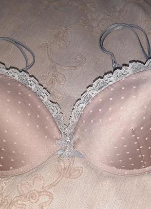 Бюстгальтер