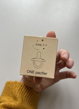 Пустушка one tt