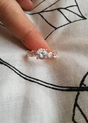 Красиве колечко