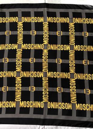 Шовковий хустку moschino. 85*85. оригінал. шовк натуральний-100%