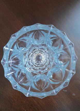 Винтажная ваза для цветов