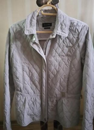Лёгкая,комфортная куртка-ветровка