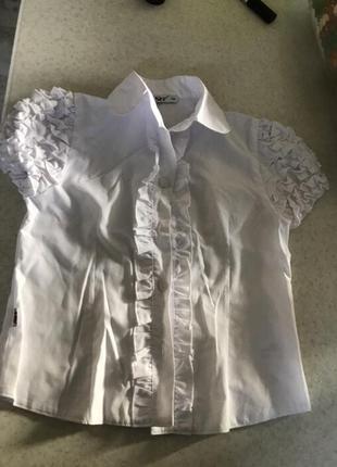 Шкільна нарядна блузка