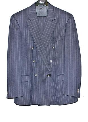 Красивий чоловічий костюм luca toscani італія розмір 54