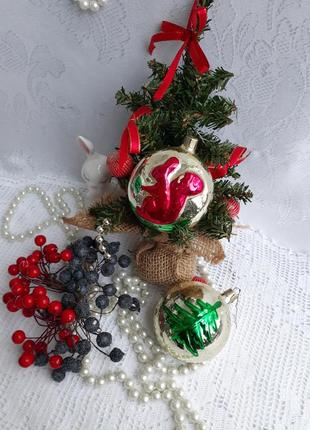 Белочка на елке❄🌲🐿 елочные новогодние игрушки шары выпуклое изображение эмали белка винтаж советские пара
