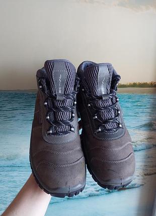 Шкіряні черевики estival,42 розмір