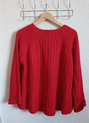 Стильный оверсайз красный свитер с косами бренда tu6 фото