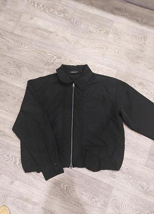 Жіноча вітровка оверсайз.