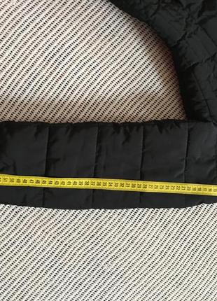 Коротка курточка, з хутряним коміром, розмір м7 фото