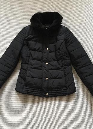 Короткая курточка, с меховым воротником, размер м1 фото