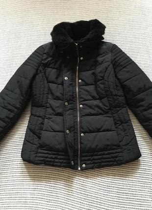 Коротка курточка, з хутряним коміром, розмір м8 фото
