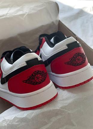 Кроссовки nike air jordan 1 retro white black red2 фото