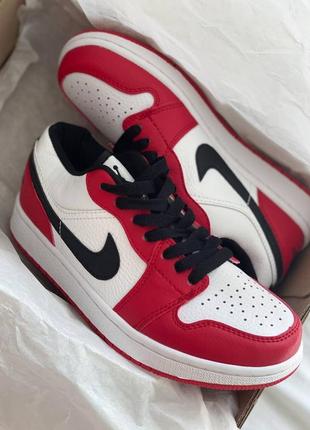 Кроссовки nike air jordan 1 retro white black red3 фото