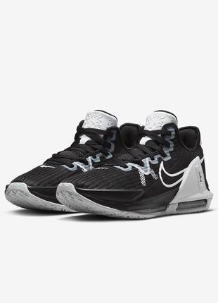 Оригінальні кросівки ддя баскетболу nike lebron witness 6 (team)
basketball shoes. є великі розміри.2 фото