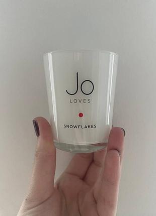 Jo loves snowflake ароматизована свічка з новорічним ароматом