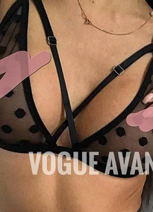 Бюст из эластичной сеточки с портупеей по груди из резинки