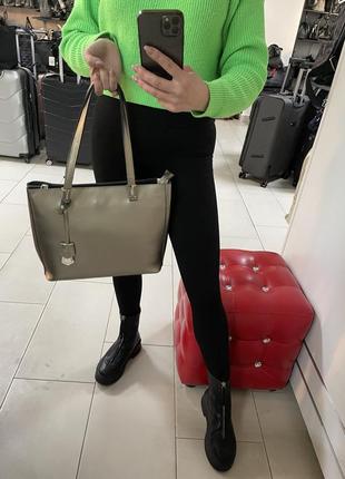 Кожаная сумочка кроссбоди сумочка на плечо италия сумка серебро7 фото