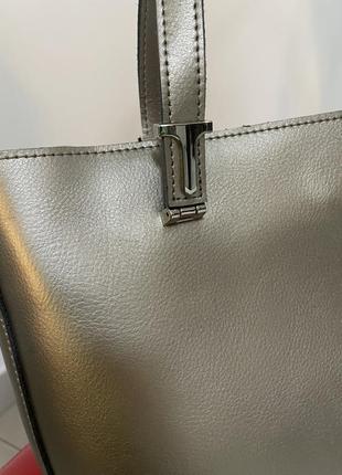 Кожаная сумочка кроссбоди сумочка на плечо италия сумка серебро4 фото